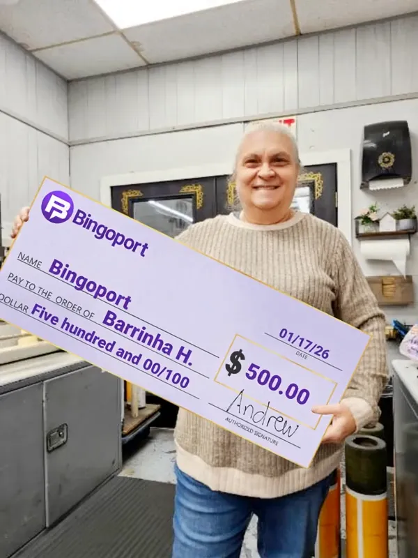 Barrina with their winning cheque